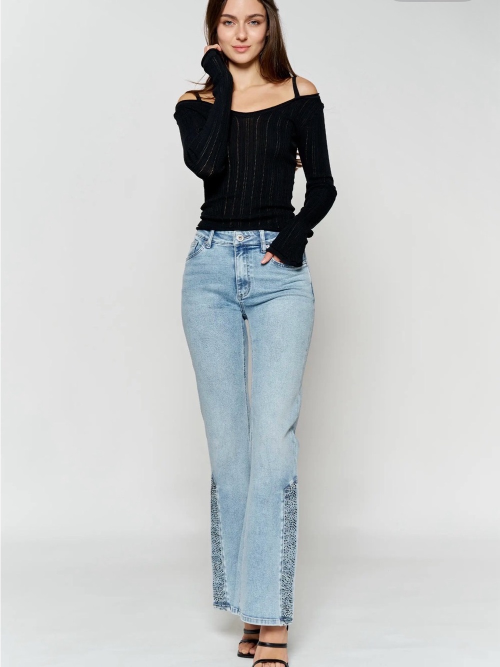 Enjean Light Wash Button Split-Hem with Sparkle Women's Jeans - Light Blue